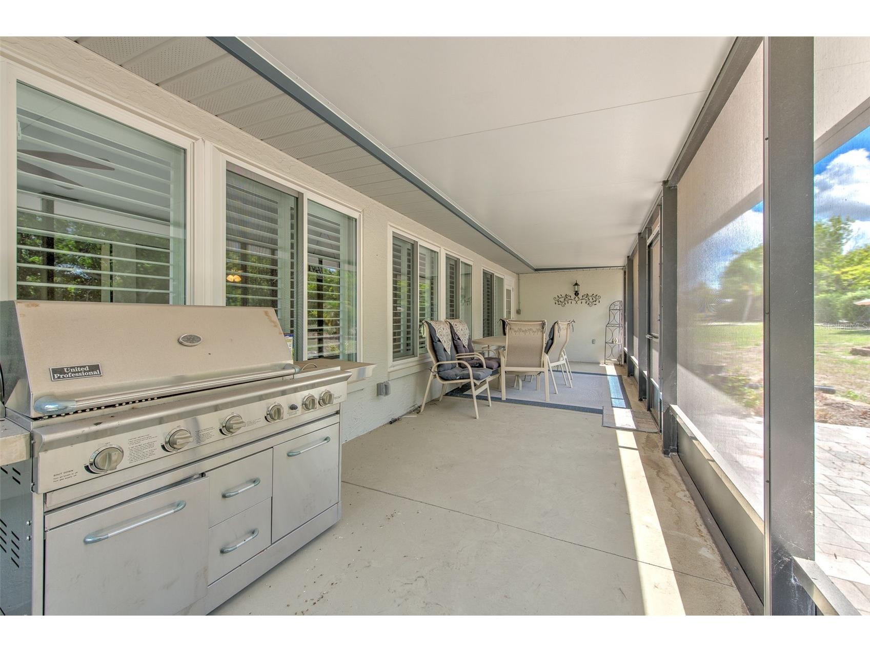1812 New Bedford Drive Sun City Center FL 33573 TB8520649 image38