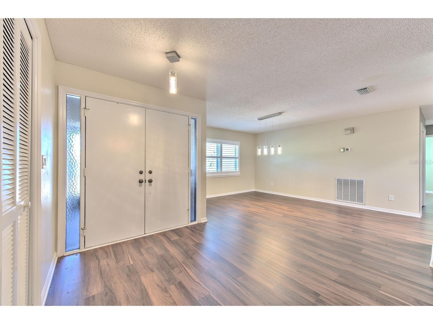 1812 New Bedford Drive Sun City Center FL 33573 TB8520649 image4