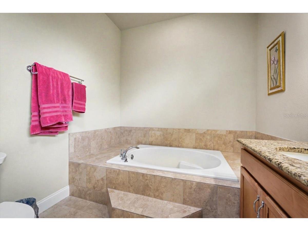 1812 Taylor Road Port Orange FL 32128 V4949425 image32