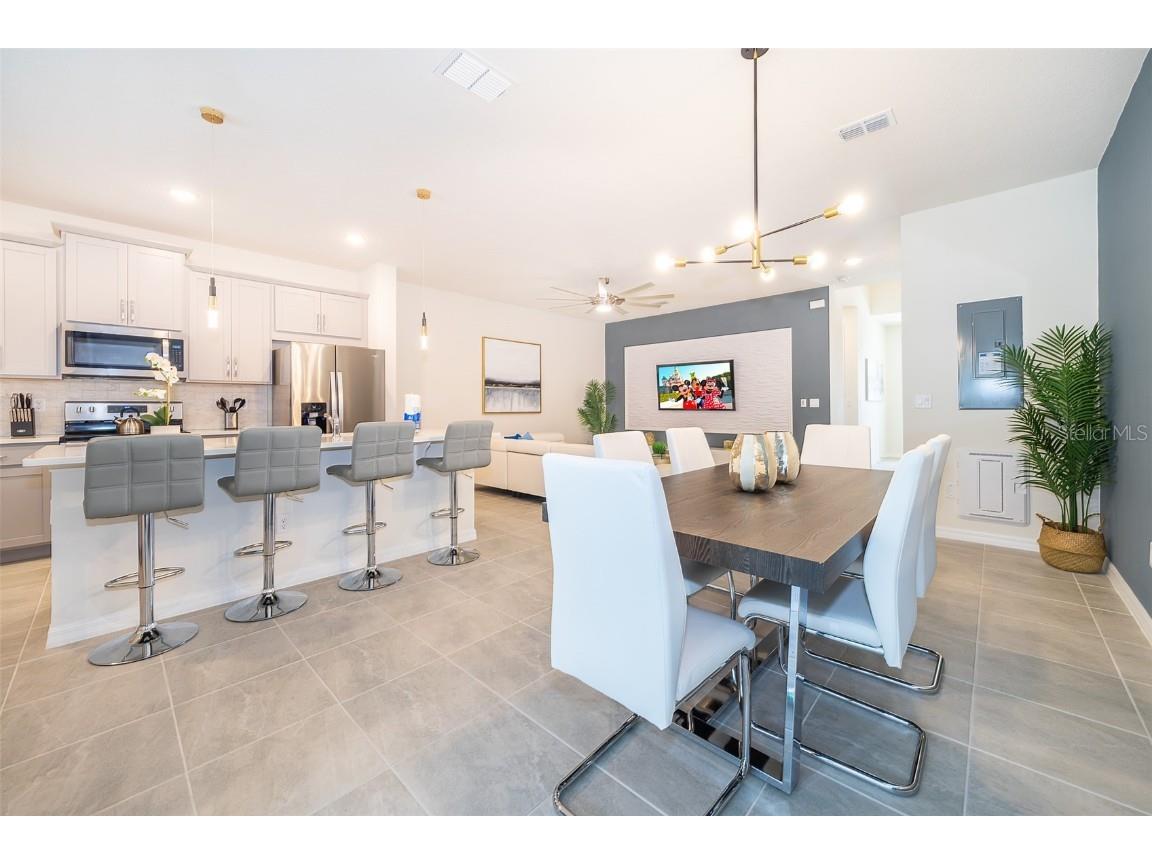 1812 Tropical Palms Circle Kissimmee FL 34747 S5137915 image3