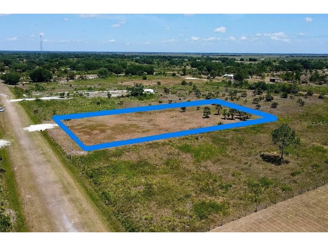 18129 NW 312th Street Okeechobee FL 34972 A4669755 image1