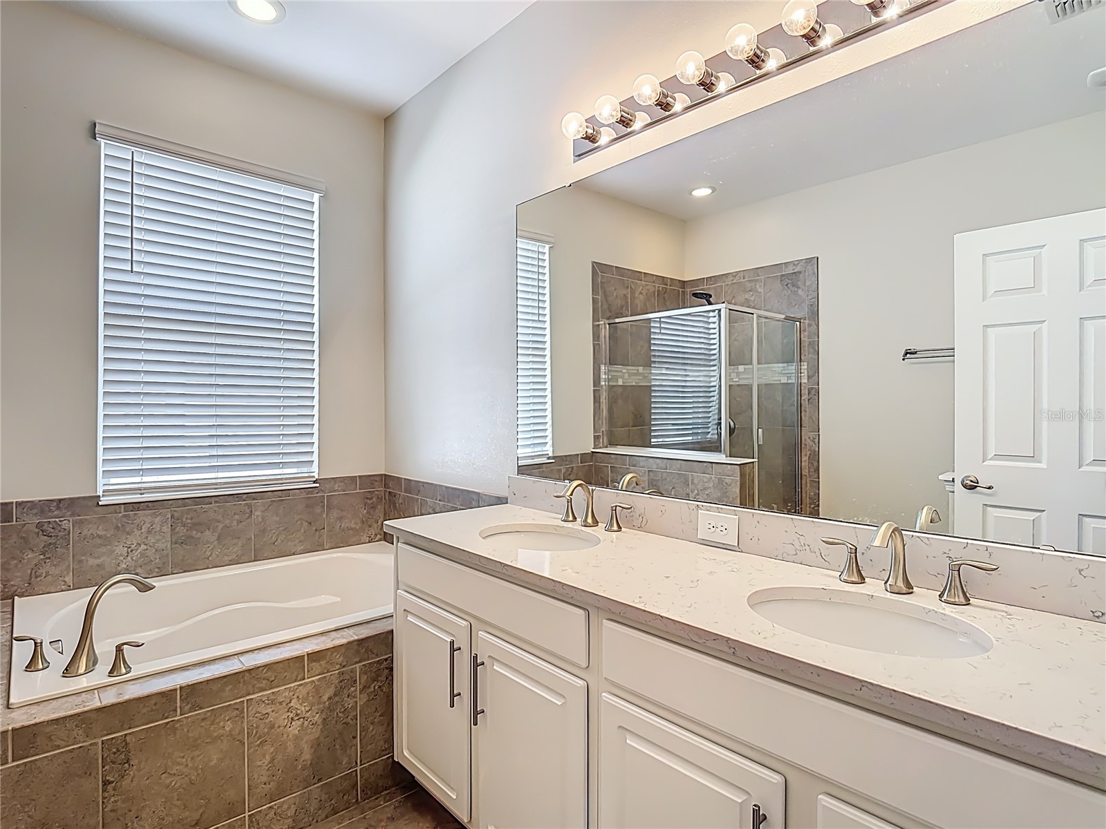 1813 Castleton Dr Saint Cloud FL 34771 O6384214 image29