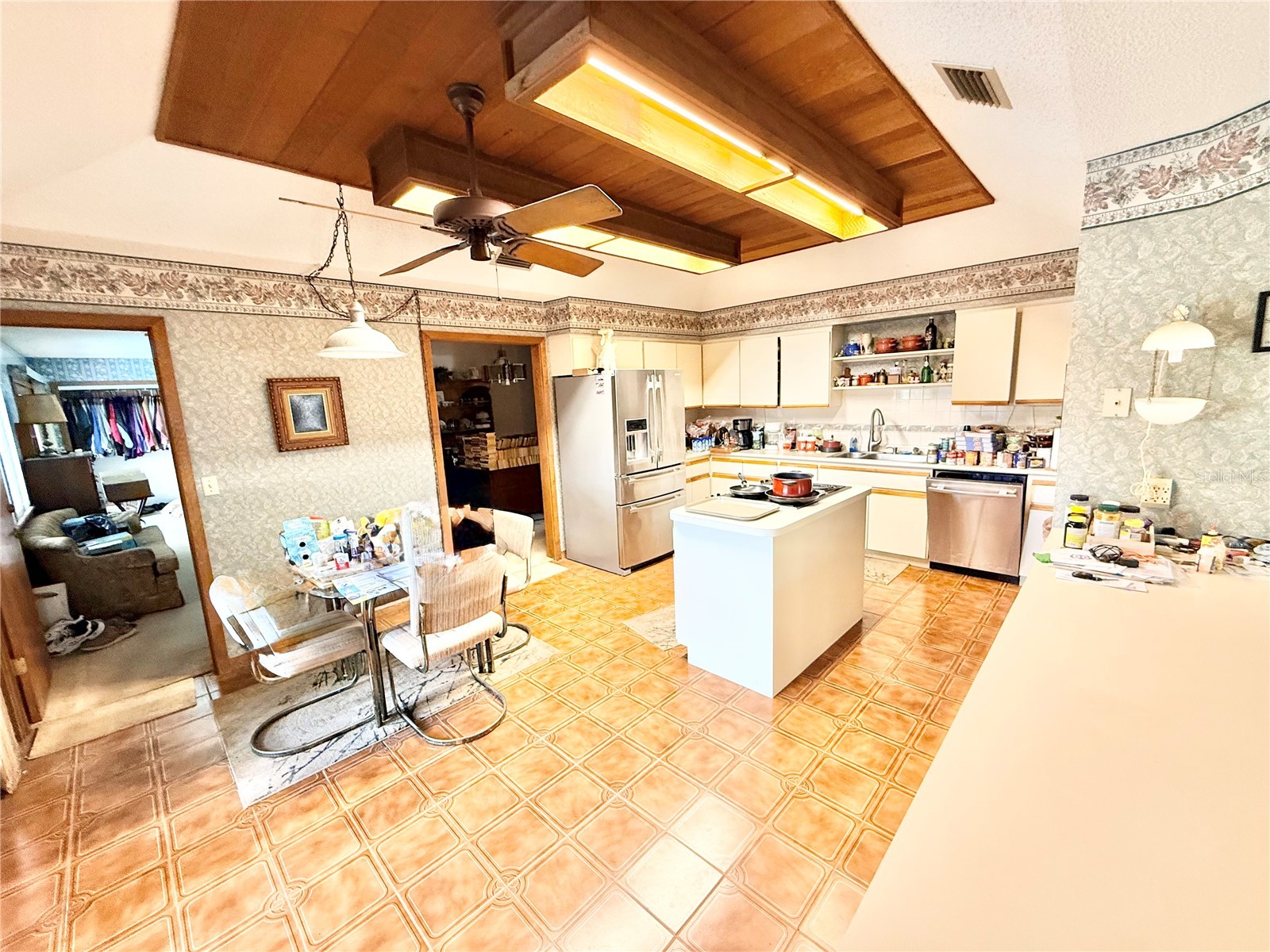 1813 Maine Court Tavares FL 32778 - CANAL TO LAKE EUSTIS G5108746 image13