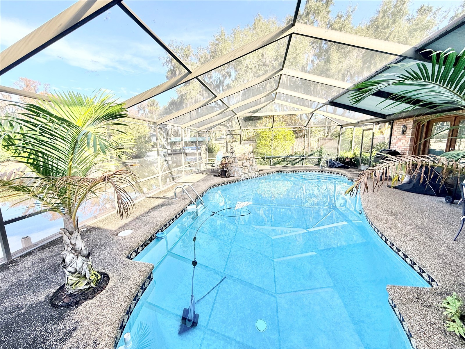 1813 Maine Court Tavares FL 32778 - CANAL TO LAKE EUSTIS G5108746 image3
