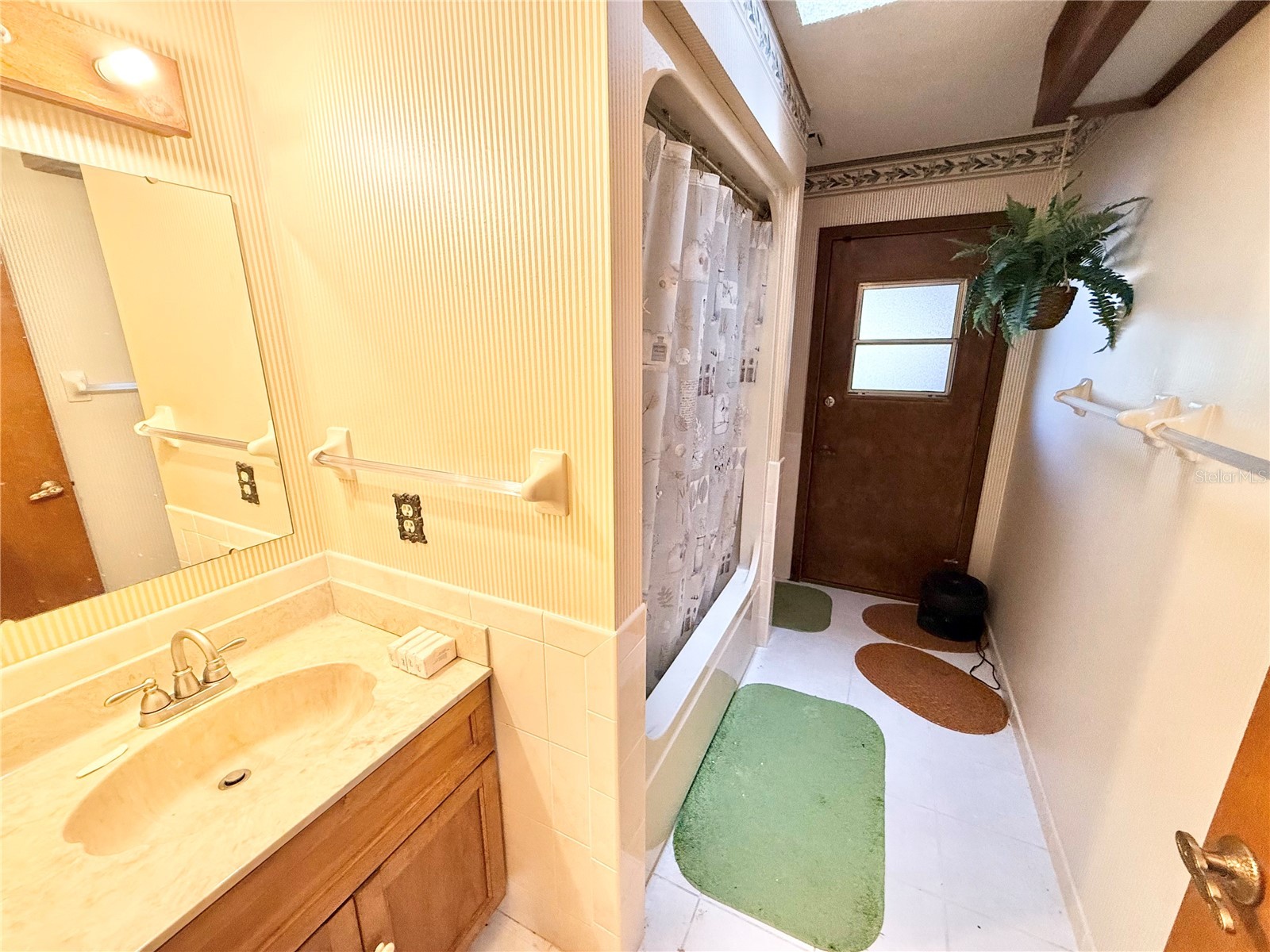 1813 Maine Court Tavares FL 32778 - CANAL TO LAKE EUSTIS G5108746 image30