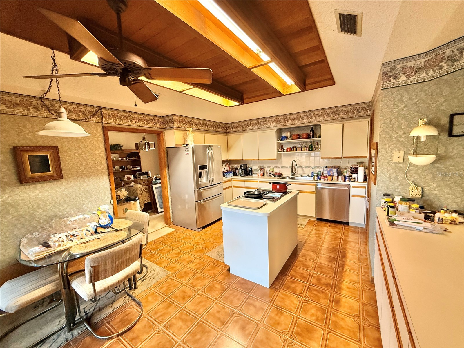 1813 Maine Court Tavares FL 32778 - CANAL TO LAKE EUSTIS G5108746 image31