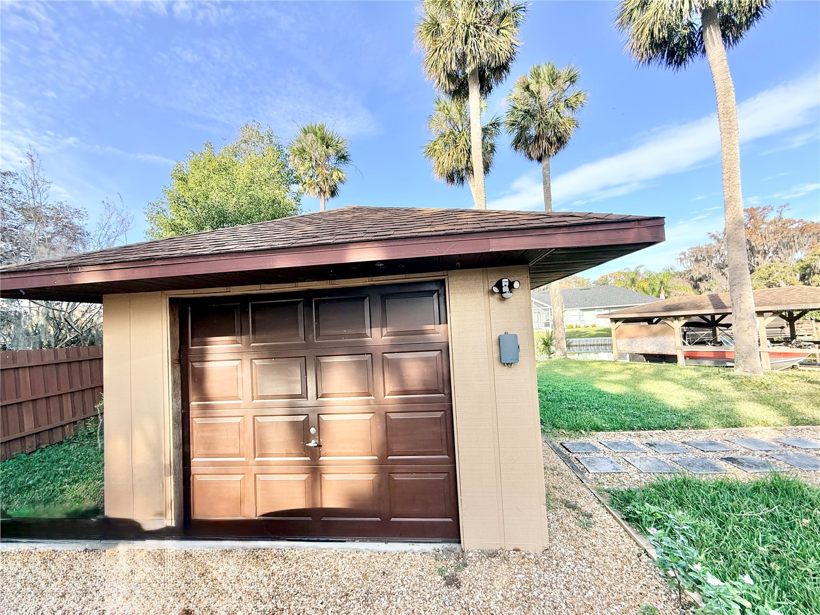 1813 Maine Court Tavares FL 32778 - CANAL TO LAKE EUSTIS G5108746 image34