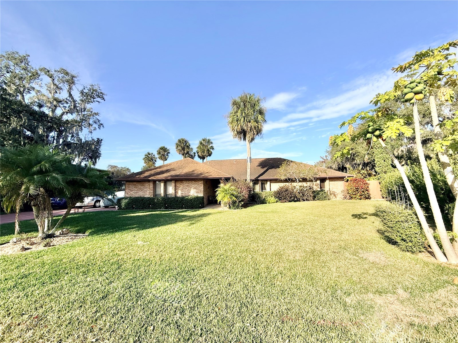 1813 Maine Court Tavares FL 32778 - CANAL TO LAKE EUSTIS G5108746 image39