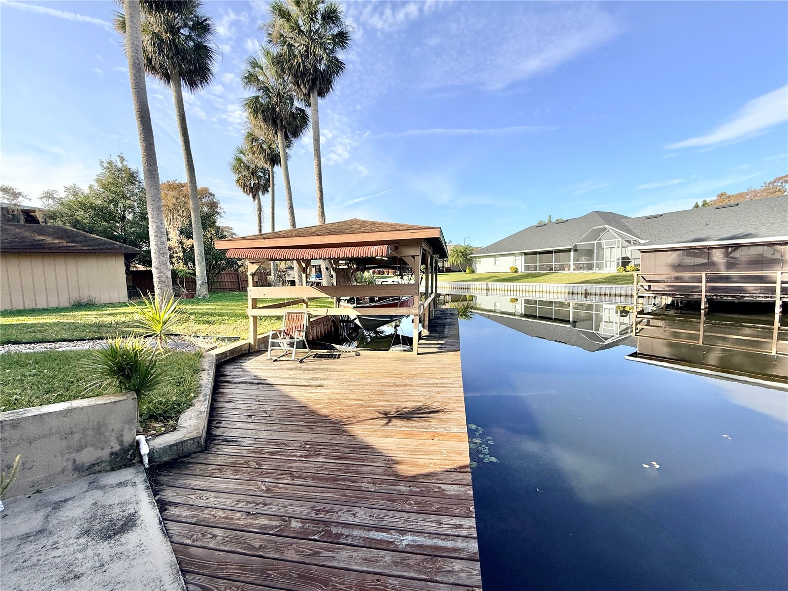 1813 Maine Court Tavares FL 32778 - CANAL TO LAKE EUSTIS G5108746 image6
