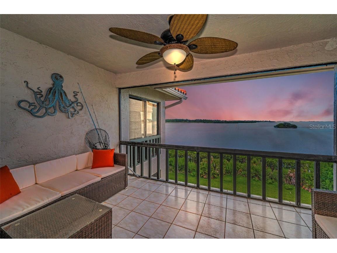 1813 Mariner Drive #146 Tarpon Springs FL 34689 W7877118 image2