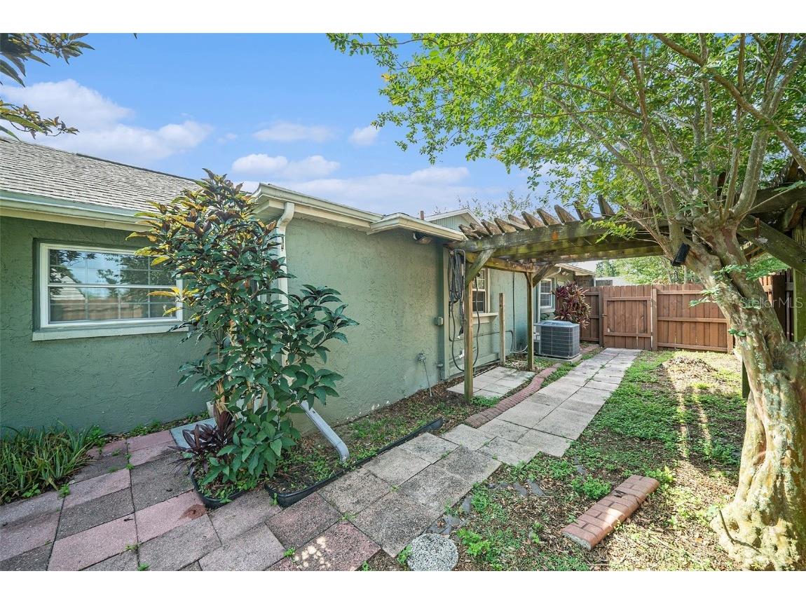 1813 Nova Drive Valrico FL 33596 TB8387243 image26