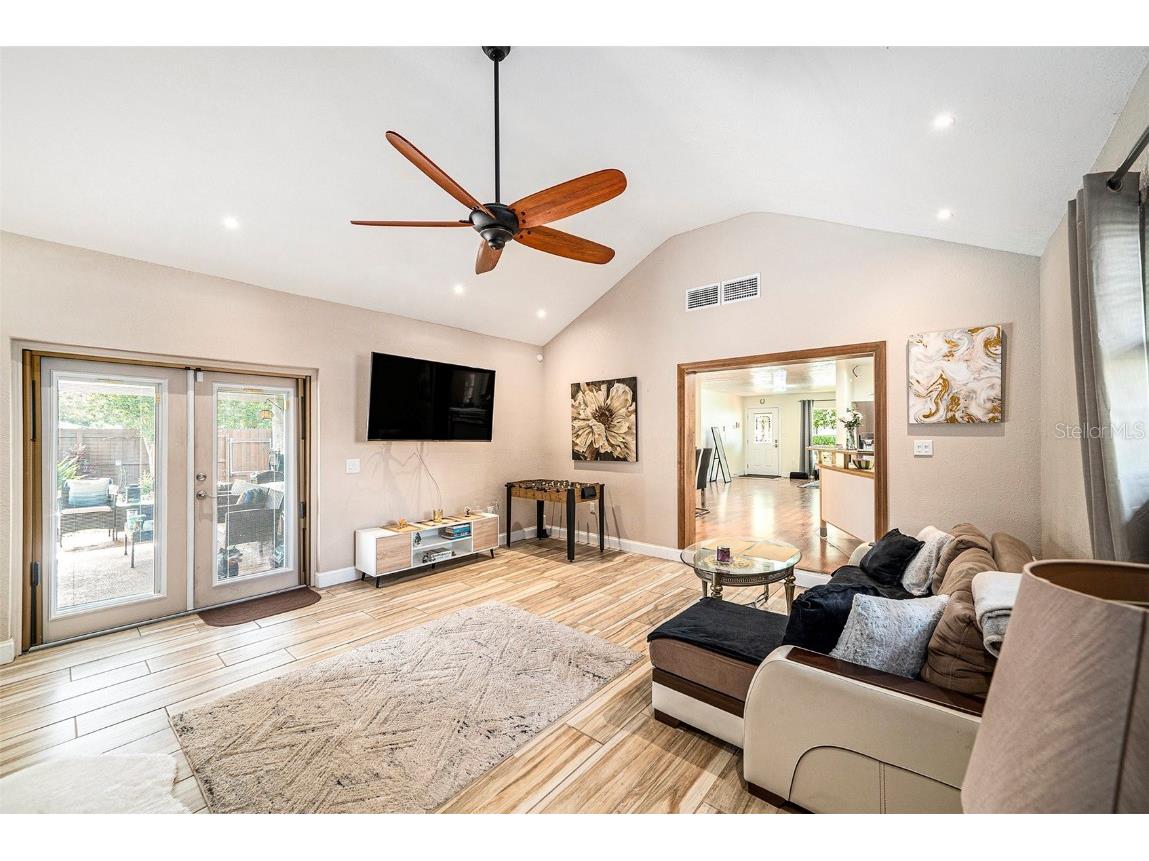 1813 Nova Drive Valrico FL 33596 TB8387243 image9