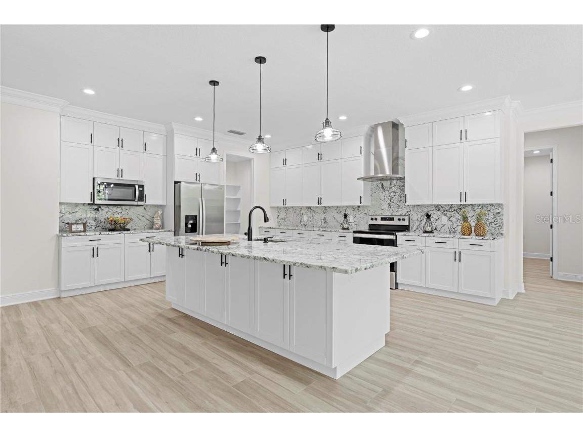 18130 Parrot Road Weeki Wachee FL 34614 TB8436128 image14