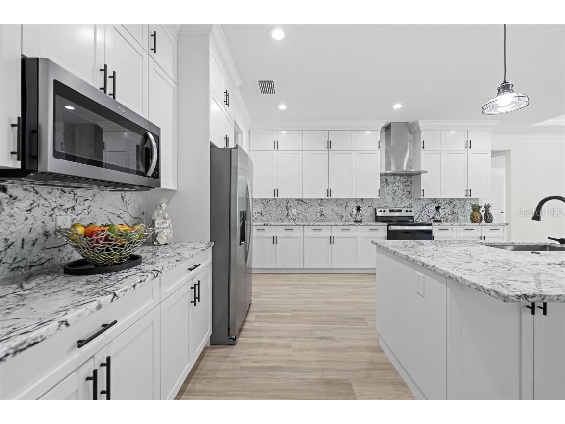 18130 Parrot Road Weeki Wachee FL 34614 TB8436128 image18