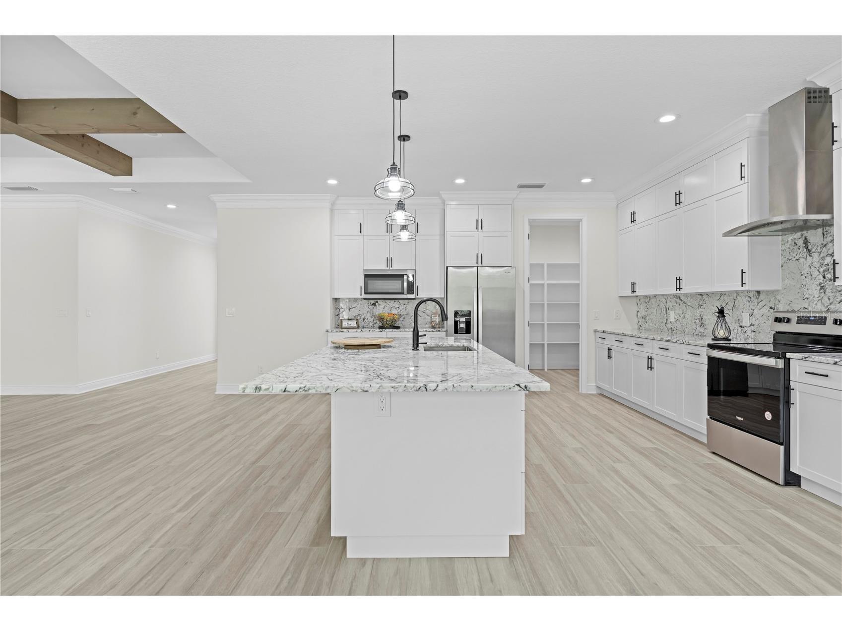 18130 Parrot Road Weeki Wachee FL 34614 TB8515529 image18