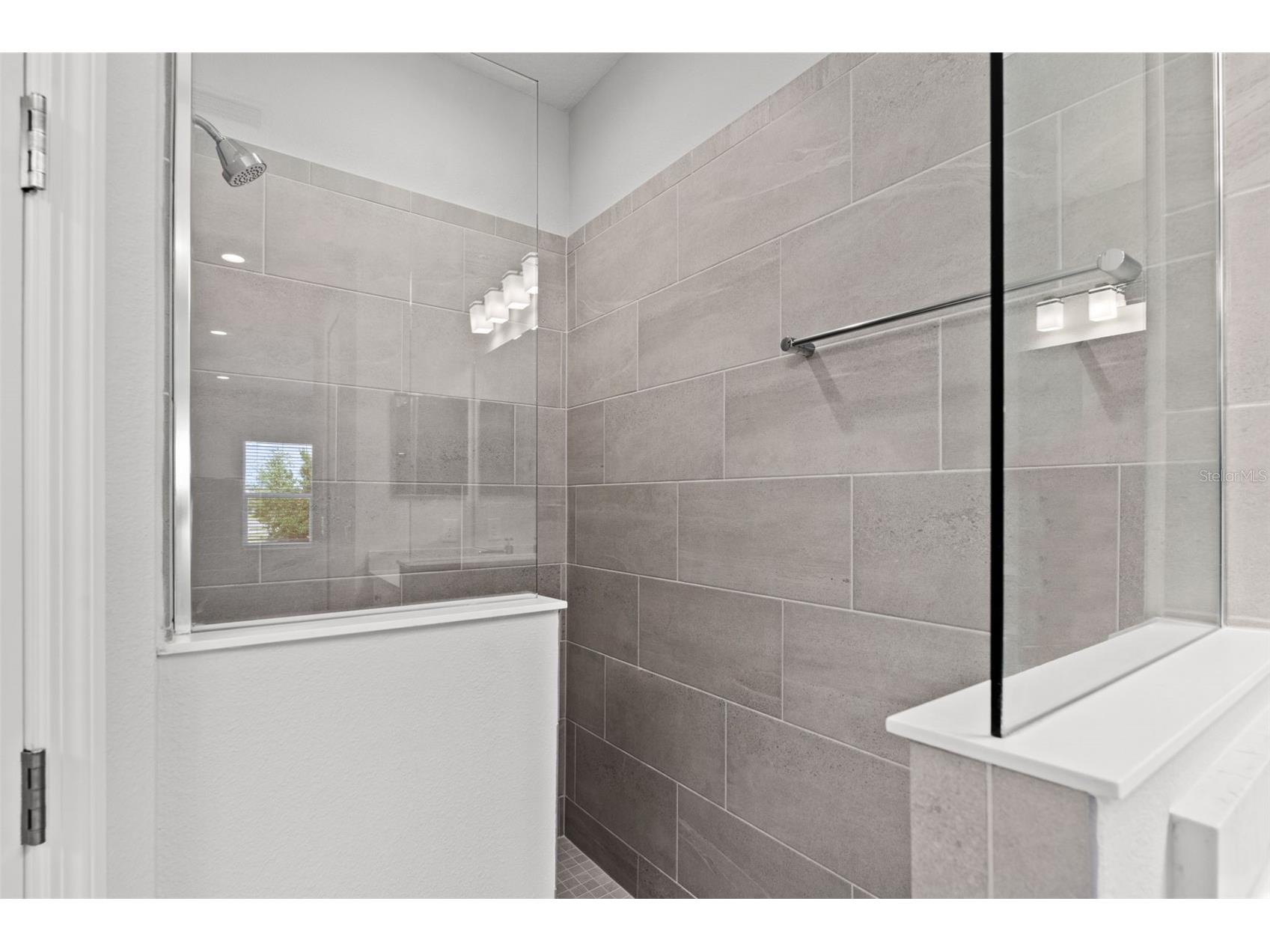 18131 Franklin Park Court Venice FL 34293 TB8510061 image37