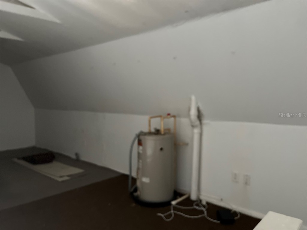 18132 Commercial Way Weeki Wachee FL 34614 W7877158 image14