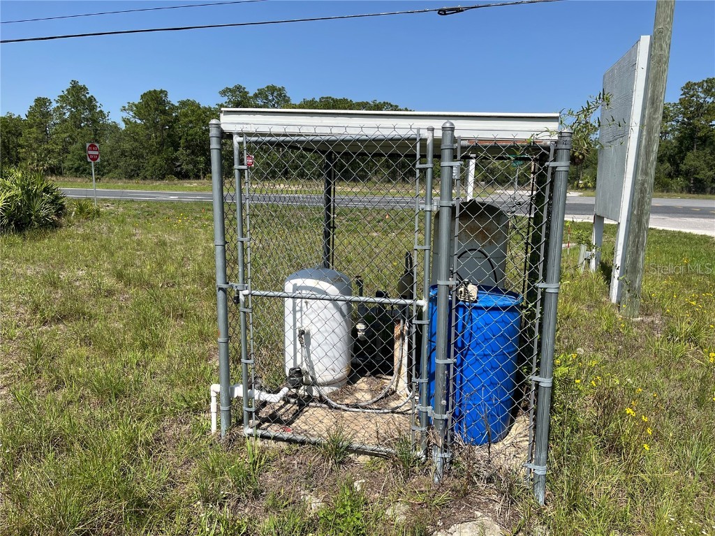 18132 Commercial Way Weeki Wachee FL 34614 W7877158 image20