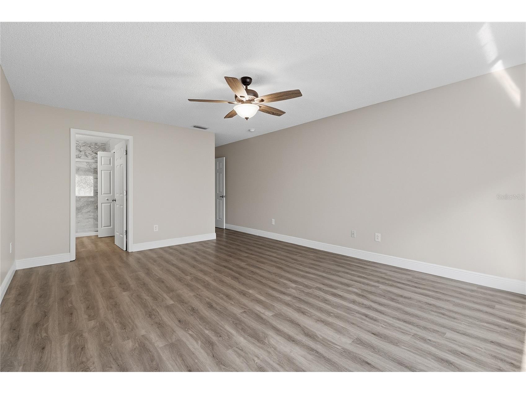 18133 Paradise Point Drive Tampa FL 33647 TB8471923 image17