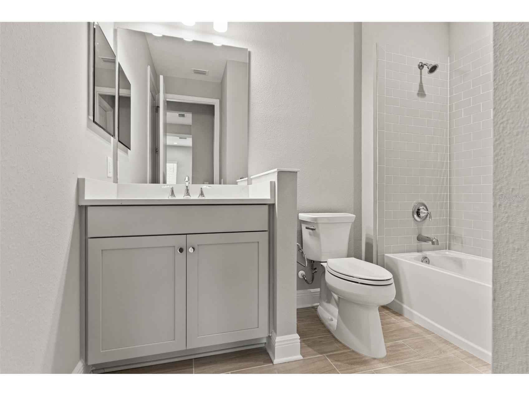 18137 Franklin Park Court Venice FL 34293 TB8510059 image21