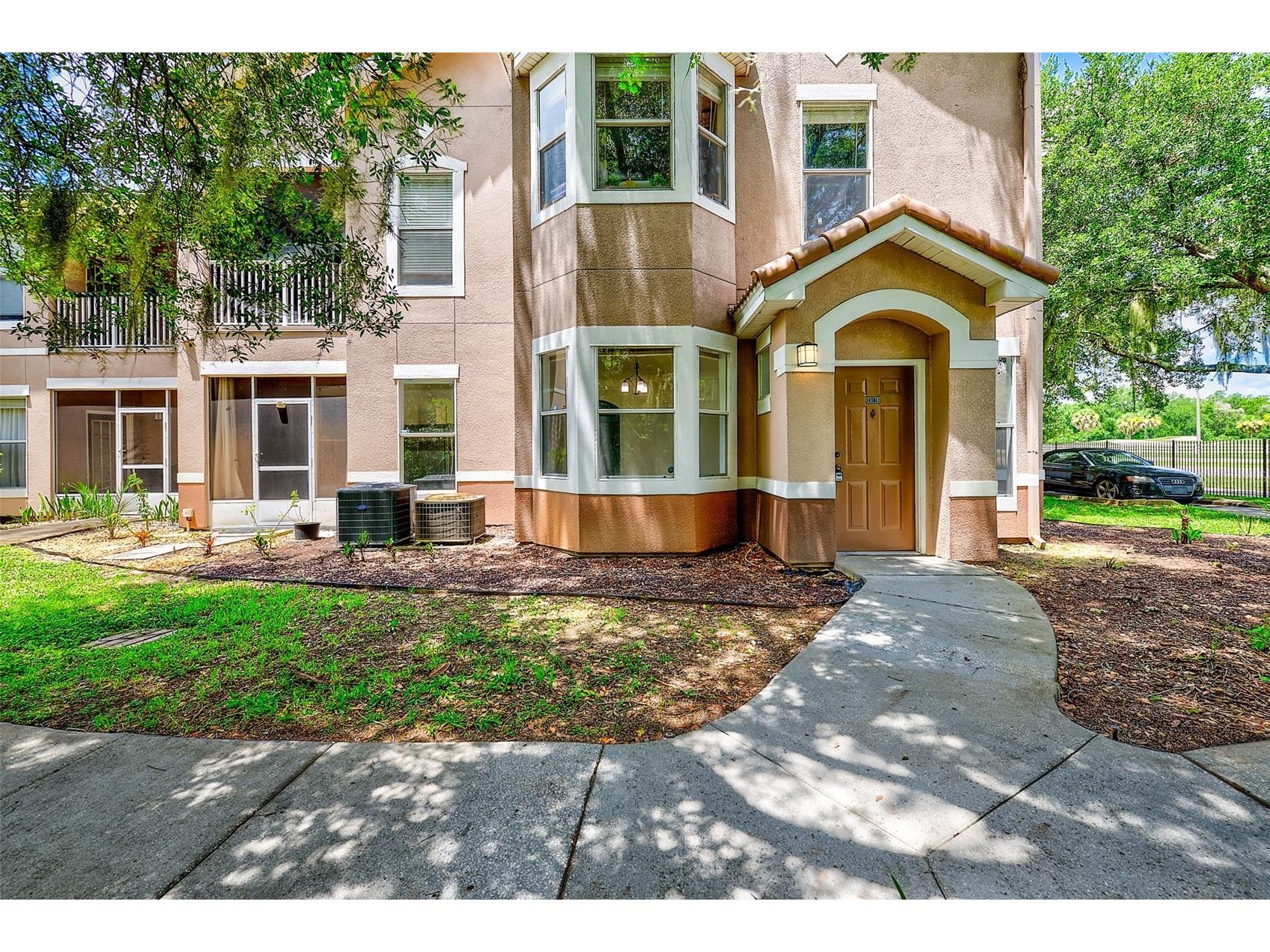 18138 Villa Creek Drive #18138 Tampa FL 33647 TB8527843 image1