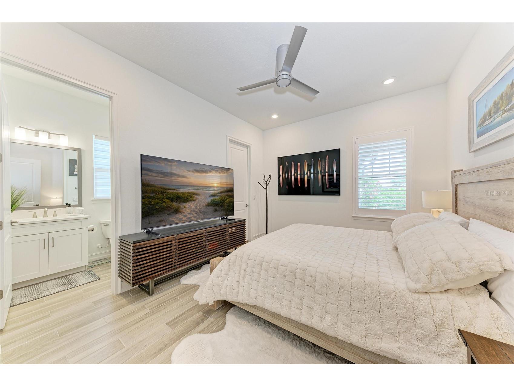 1814 5th St E Palmetto FL 34221 A4694804 image39