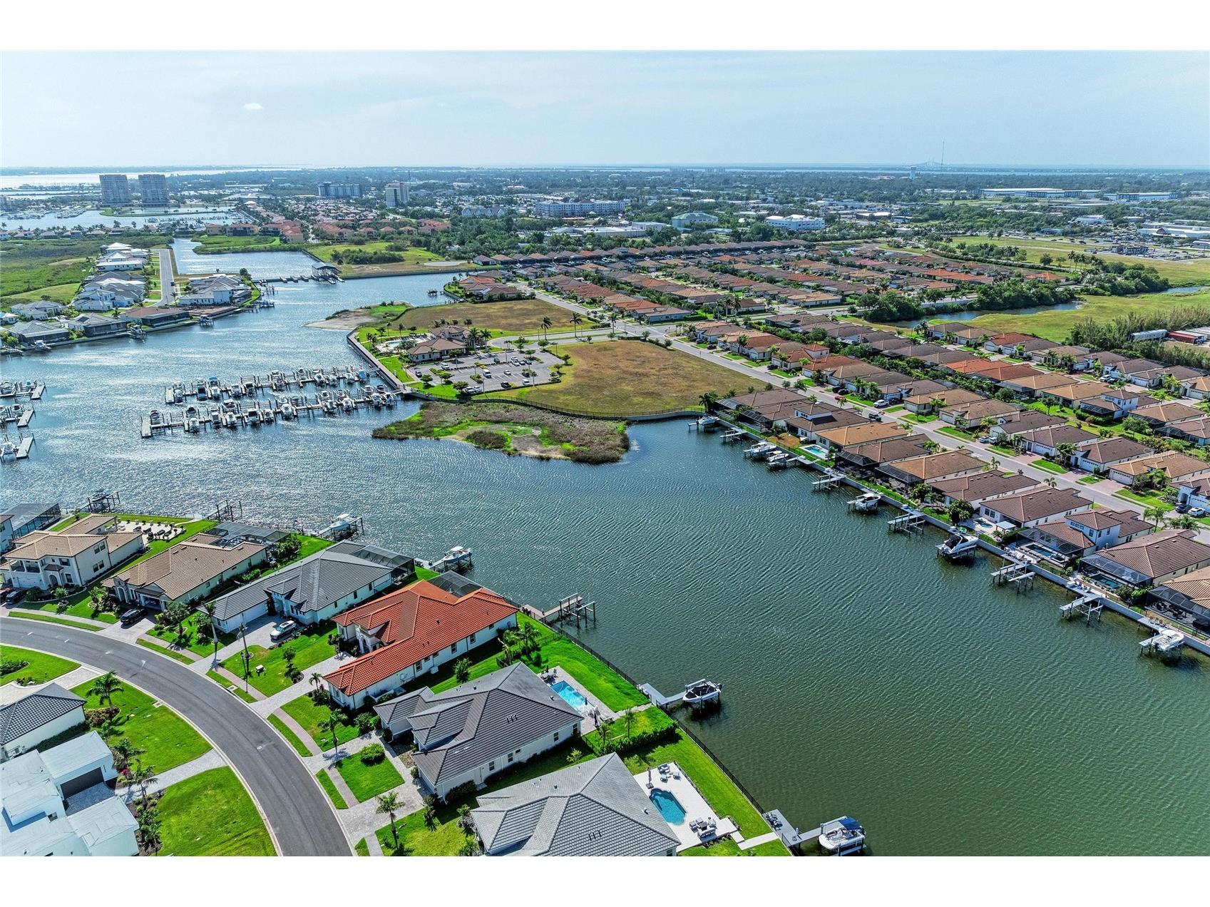 1814 5th St E Palmetto FL 34221 A4694804 image88