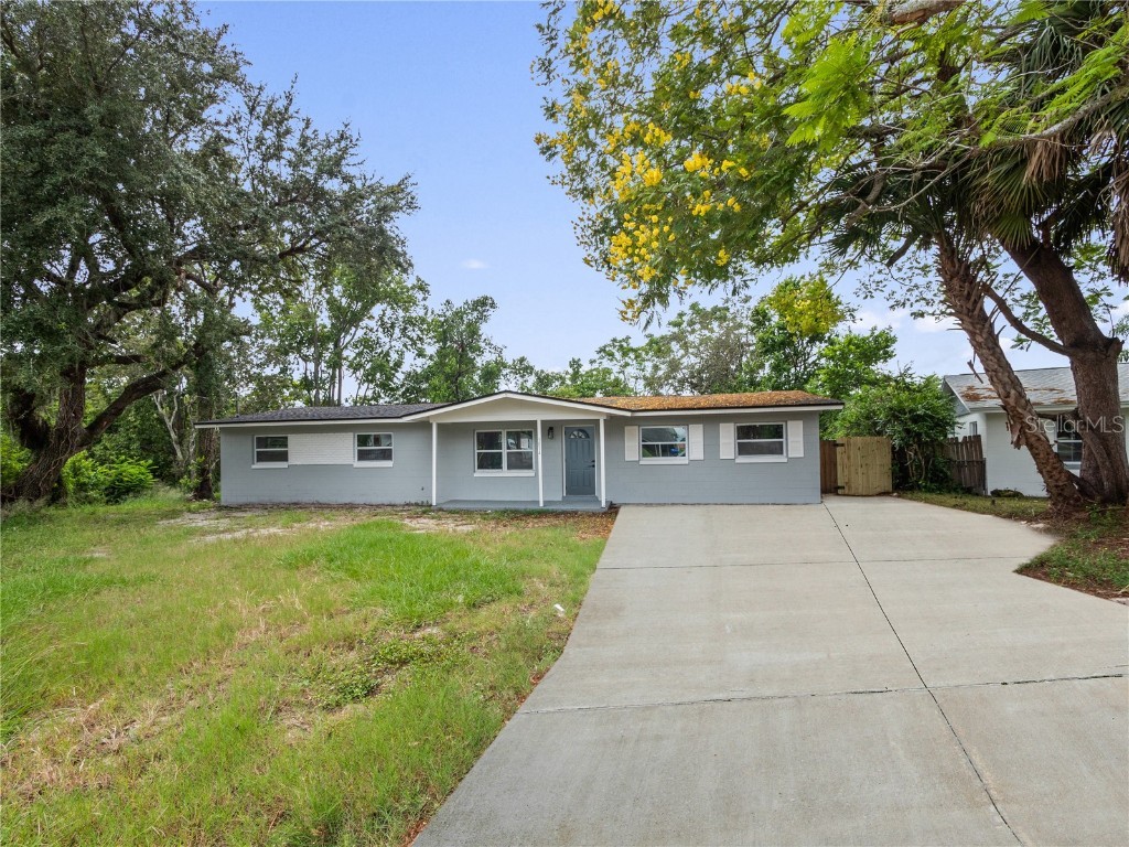 1814 Freeport Court Orlando FL 32808 O6142390 image1