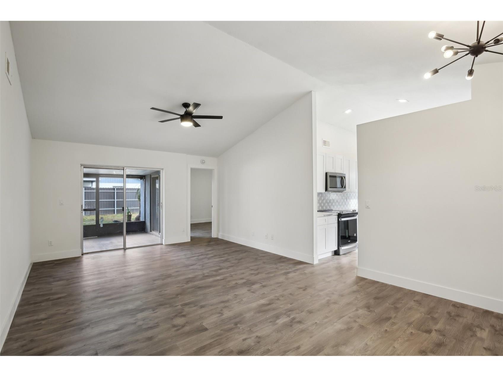 1814 Tarah Trace Drive Brandon FL 33510 TB8514970 image3