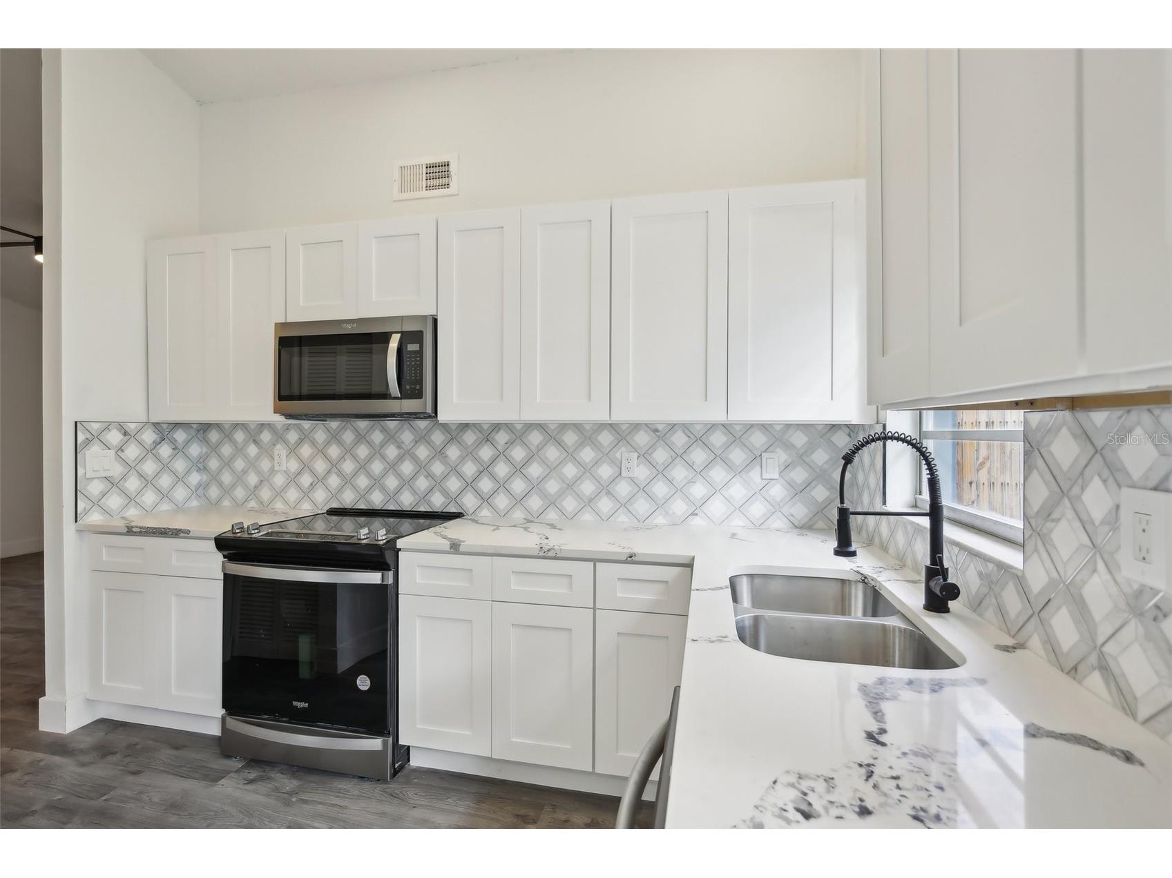 1814 Tarah Trace Drive Brandon FL 33510 TB8514970 image8