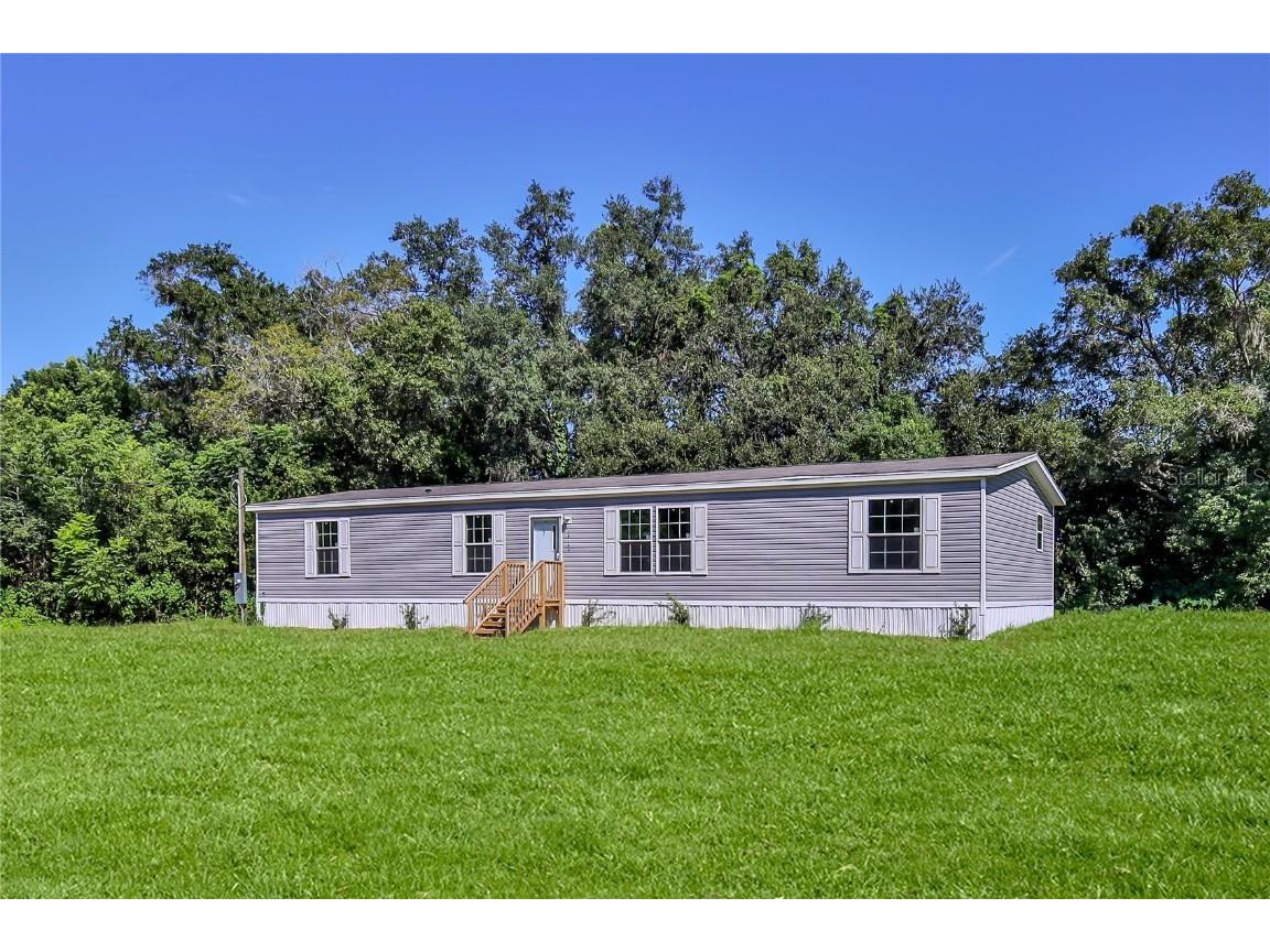 18145 Sandlewood Avenue Brooksville FL 34604 W7858104 image1