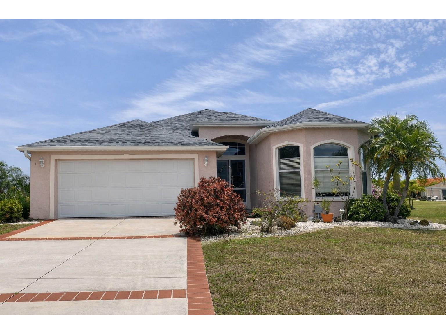 18146 Avonsdale Circle Port Charlotte FL 33948 - AVONSDALE WATERWAY TB8508683 image1