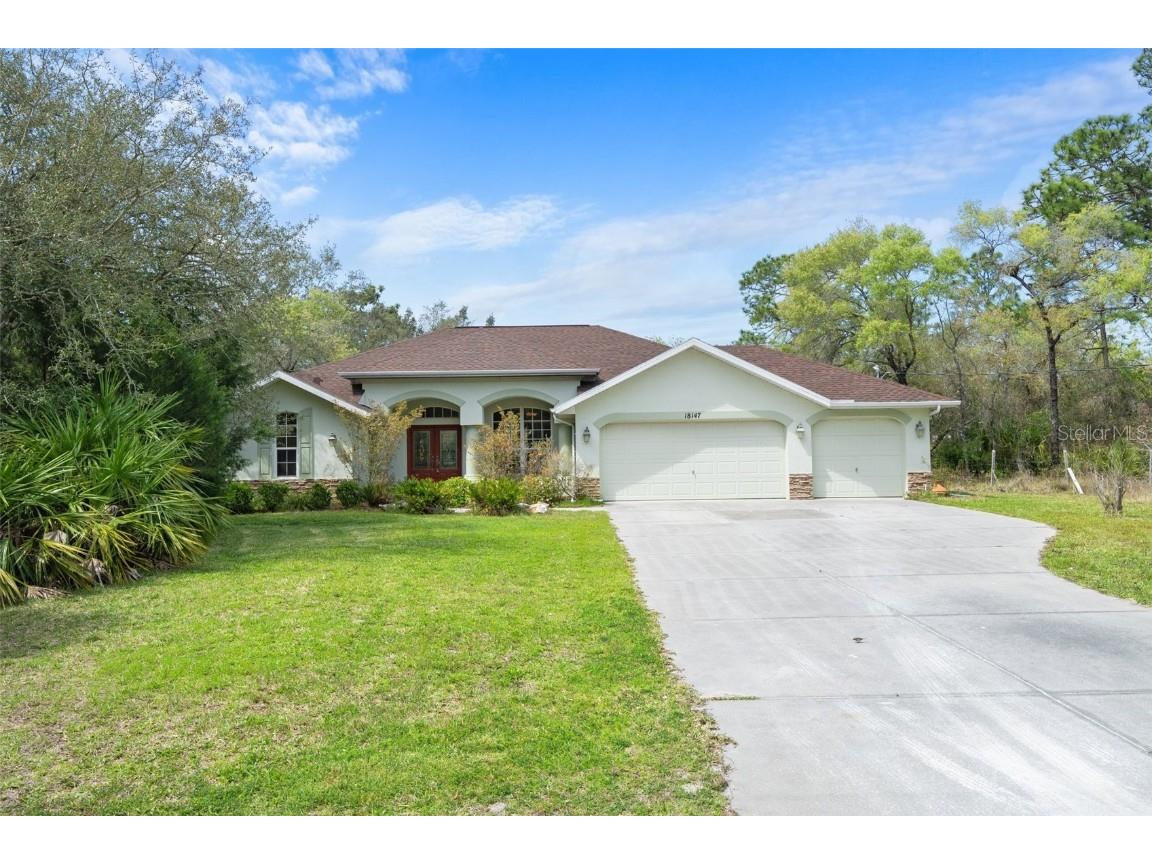 18147 Parakeet Road Weeki Wachee FL 34614 W7862820 image1