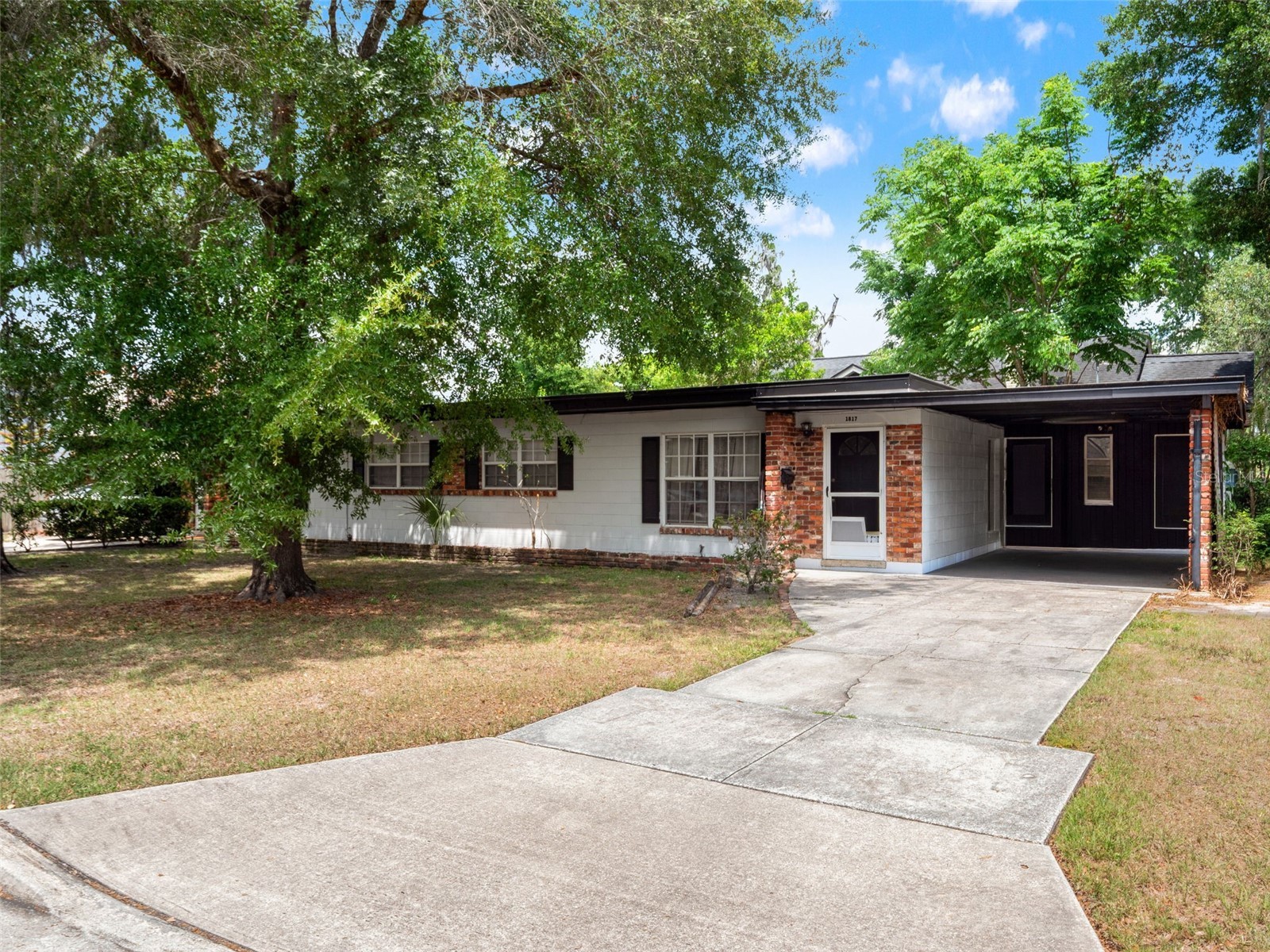 1815 & 1817 Hackney Avenue Orlando FL 32806 O6415747 image1