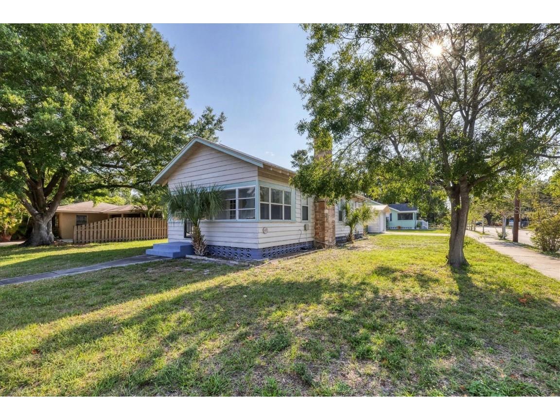 1815 5th Street Sarasota FL 34236 A4569188 image1