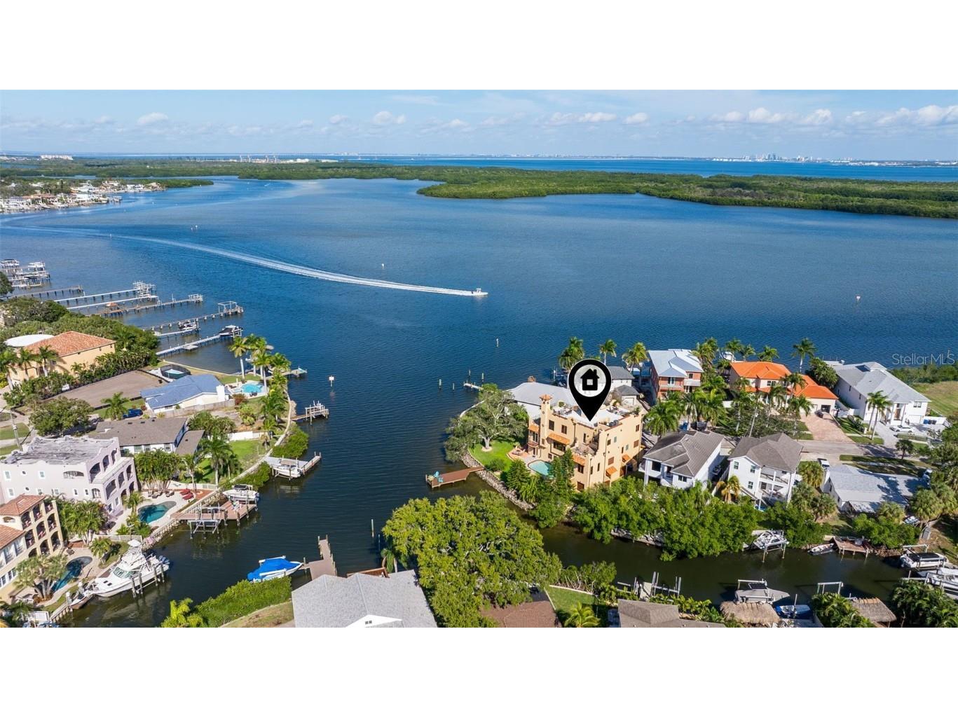 1815 Bayou Grande Boulevard NE Saint Petersburg FL 33703 - TAMPA BAY TB8460108 image1
