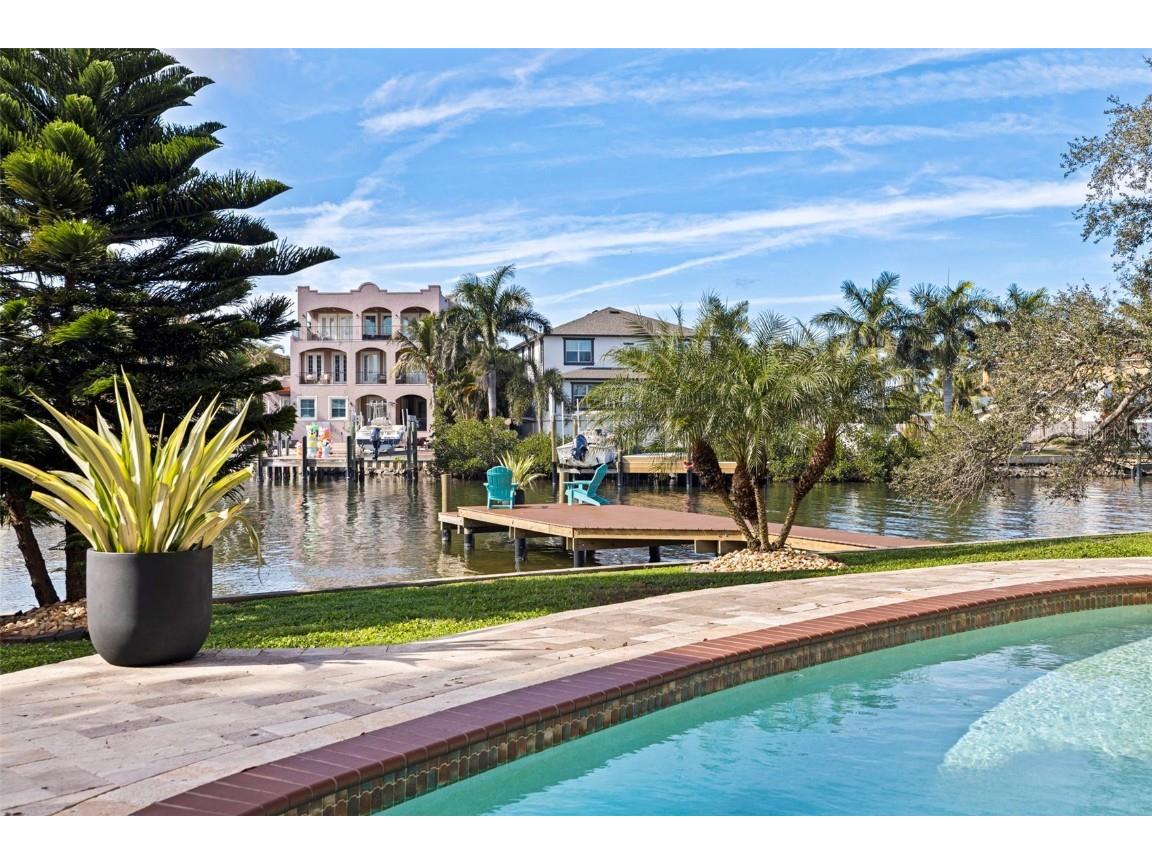 1815 Bayou Grande Boulevard NE Saint Petersburg FL 33703 - TAMPA BAY TB8460108 image75