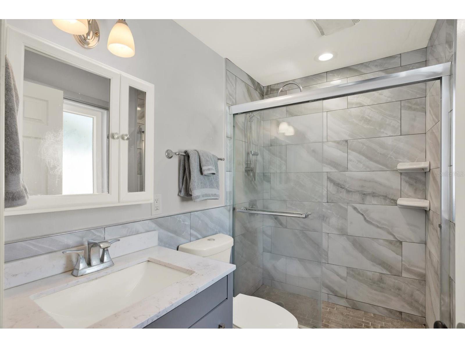 1815 Chateau Drive E Clearwater FL 33756 TB8498397 image10