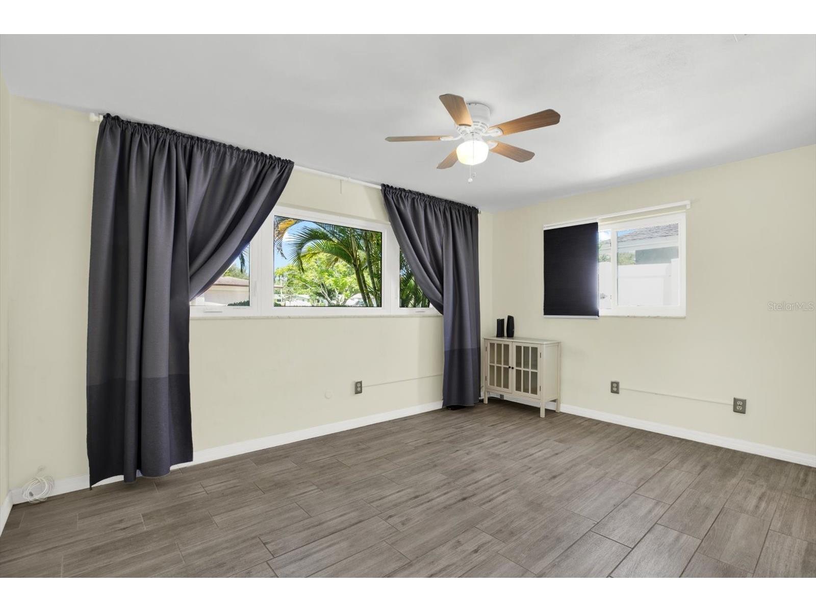 1815 Chateau Drive E Clearwater FL 33756 TB8498397 image11
