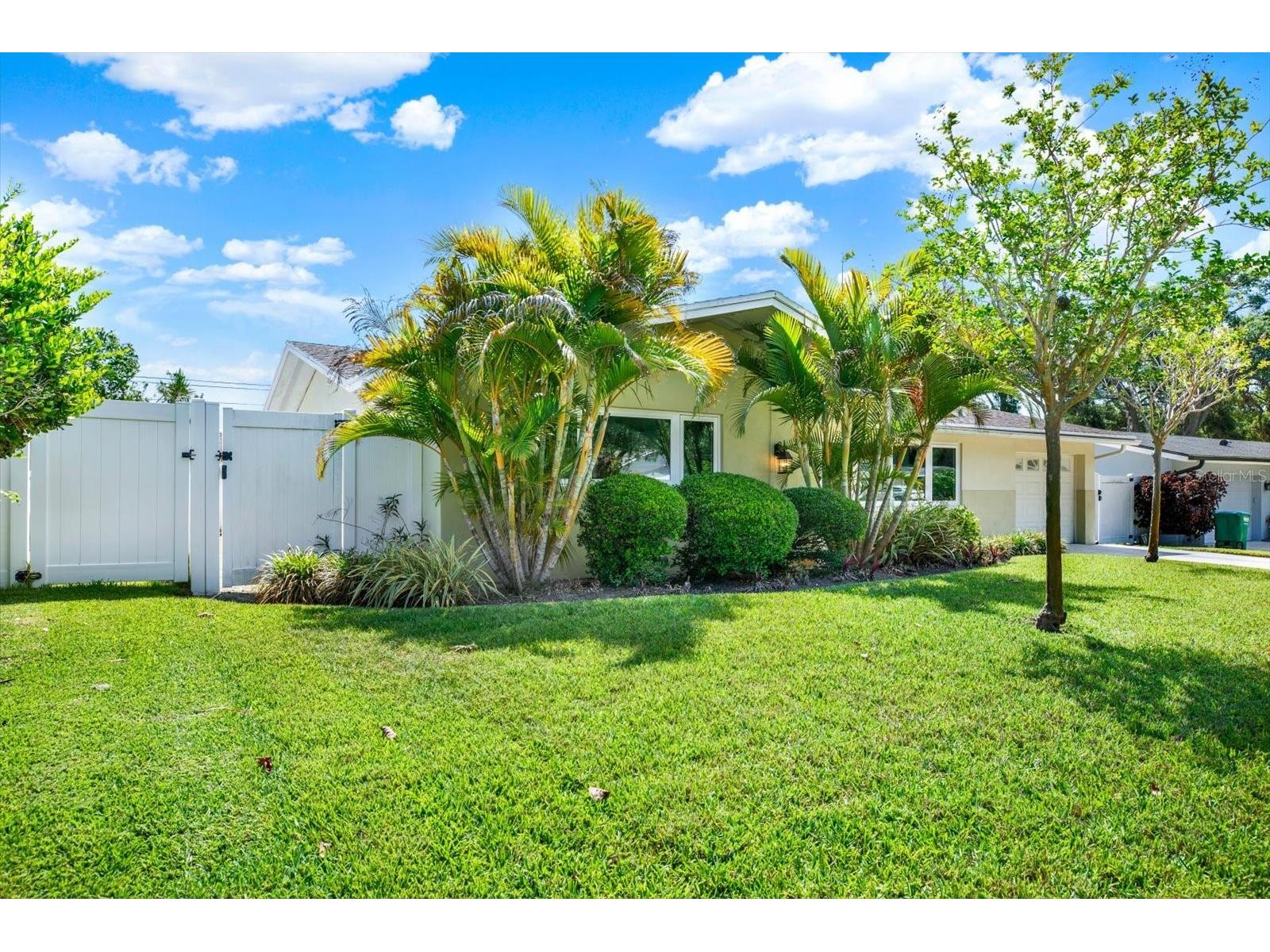 1815 Chateau Drive E Clearwater FL 33756 TB8498397 image16