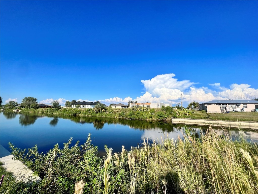 1815 NE 10th Avenue Cape Coral FL 33909 C7495642 image3