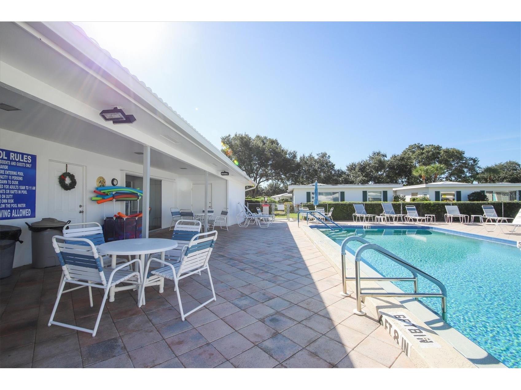 1815 Roxane Way #65 Sarasota FL 34235 A4672162 image30