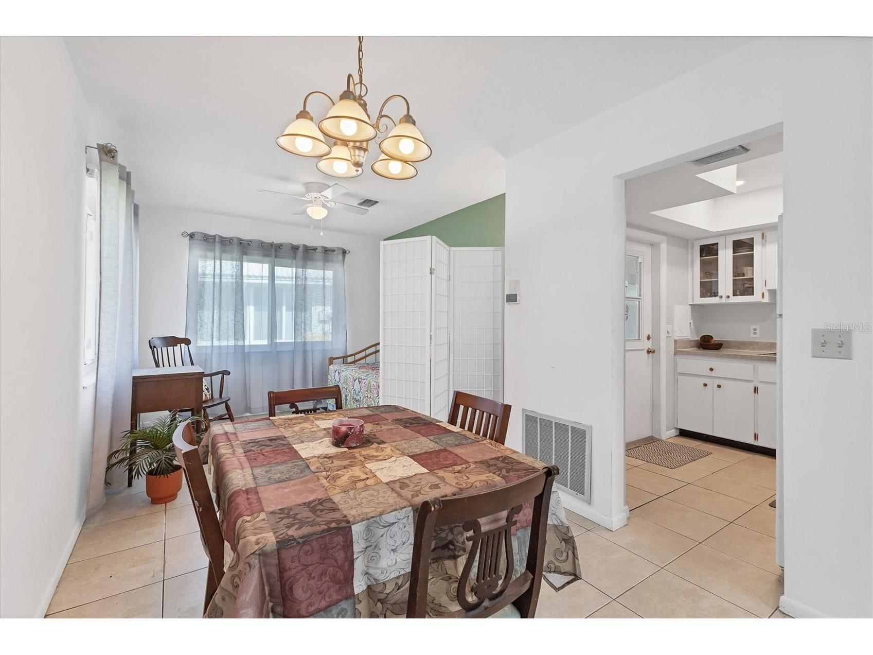 1815 Roxane Way #65 Sarasota FL 34235 A4672162 image8