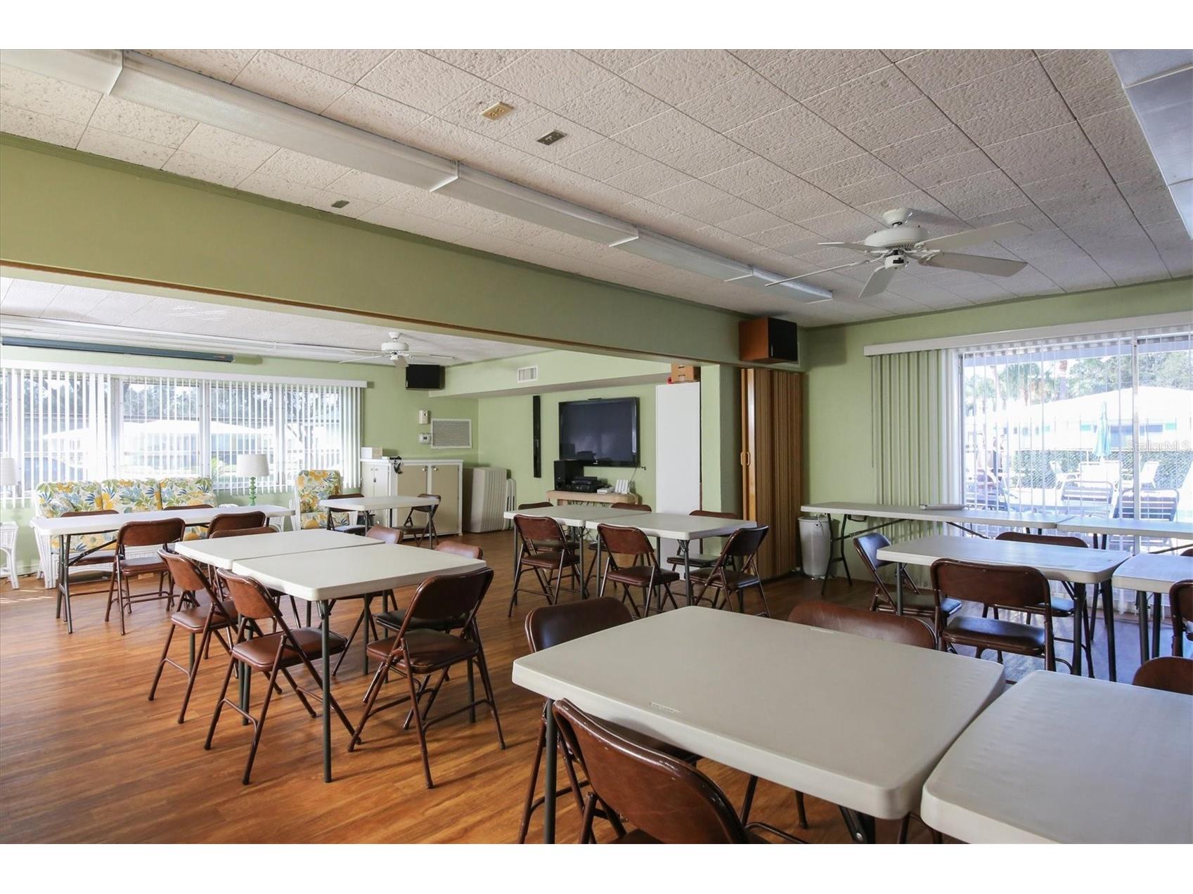 1815 Roxane Way #65 Sarasota FL 34235 A4694305 image24