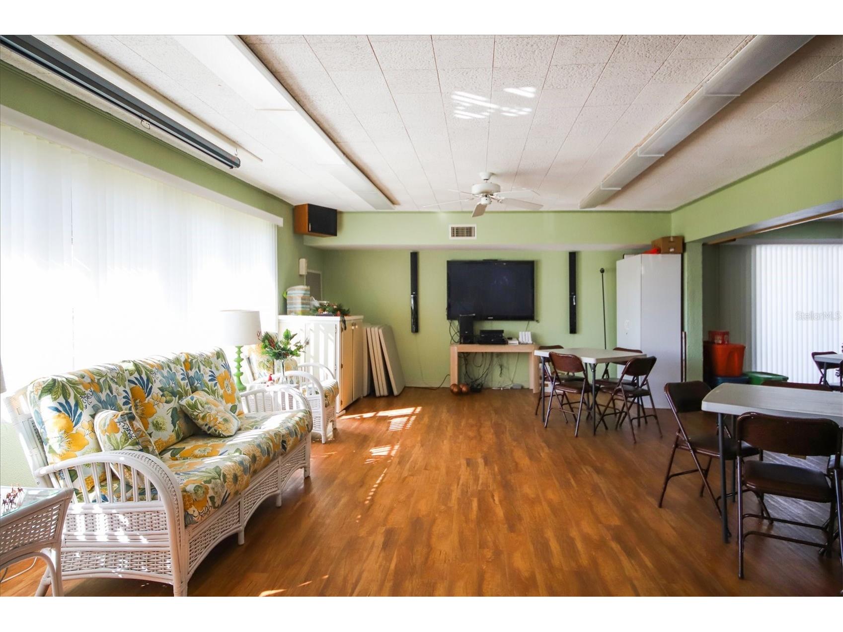 1815 Roxane Way #65 Sarasota FL 34235 A4694305 image25