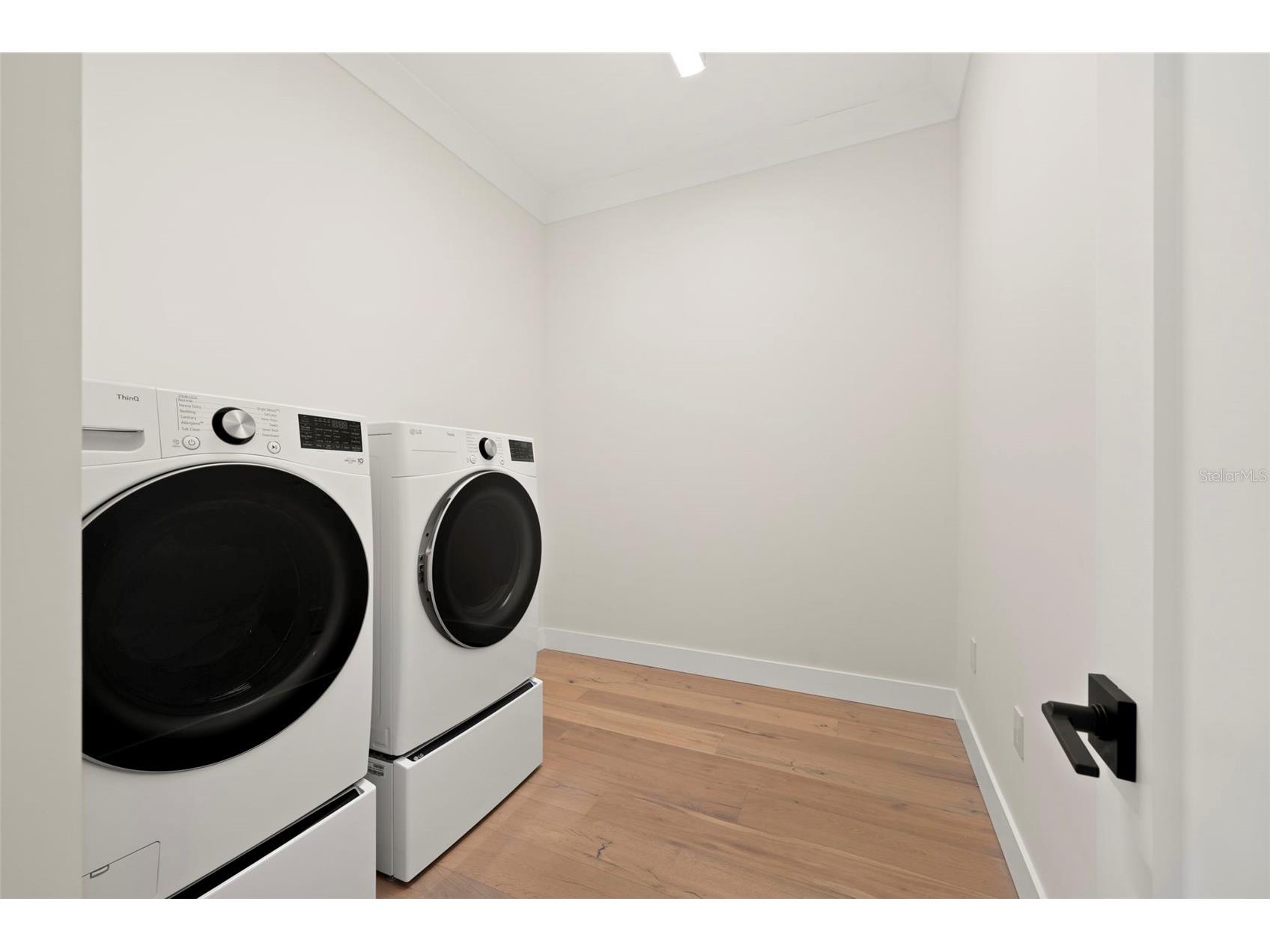 1815 S Lake Shore Drive Sarasota FL 34231 A4690123 image34