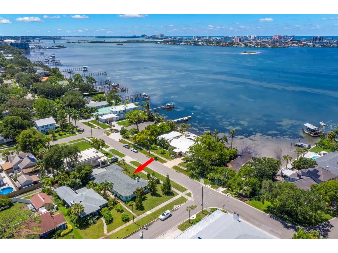 1815 Sunset Drive Clearwater FL 33755 U8255119 image1