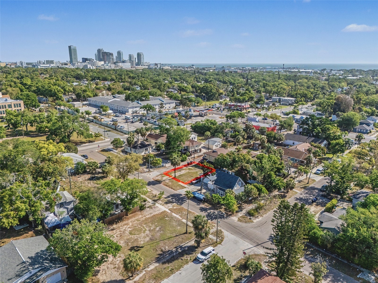 1816 10th Street S Saint Petersburg FL 33705 TB8493774 image4