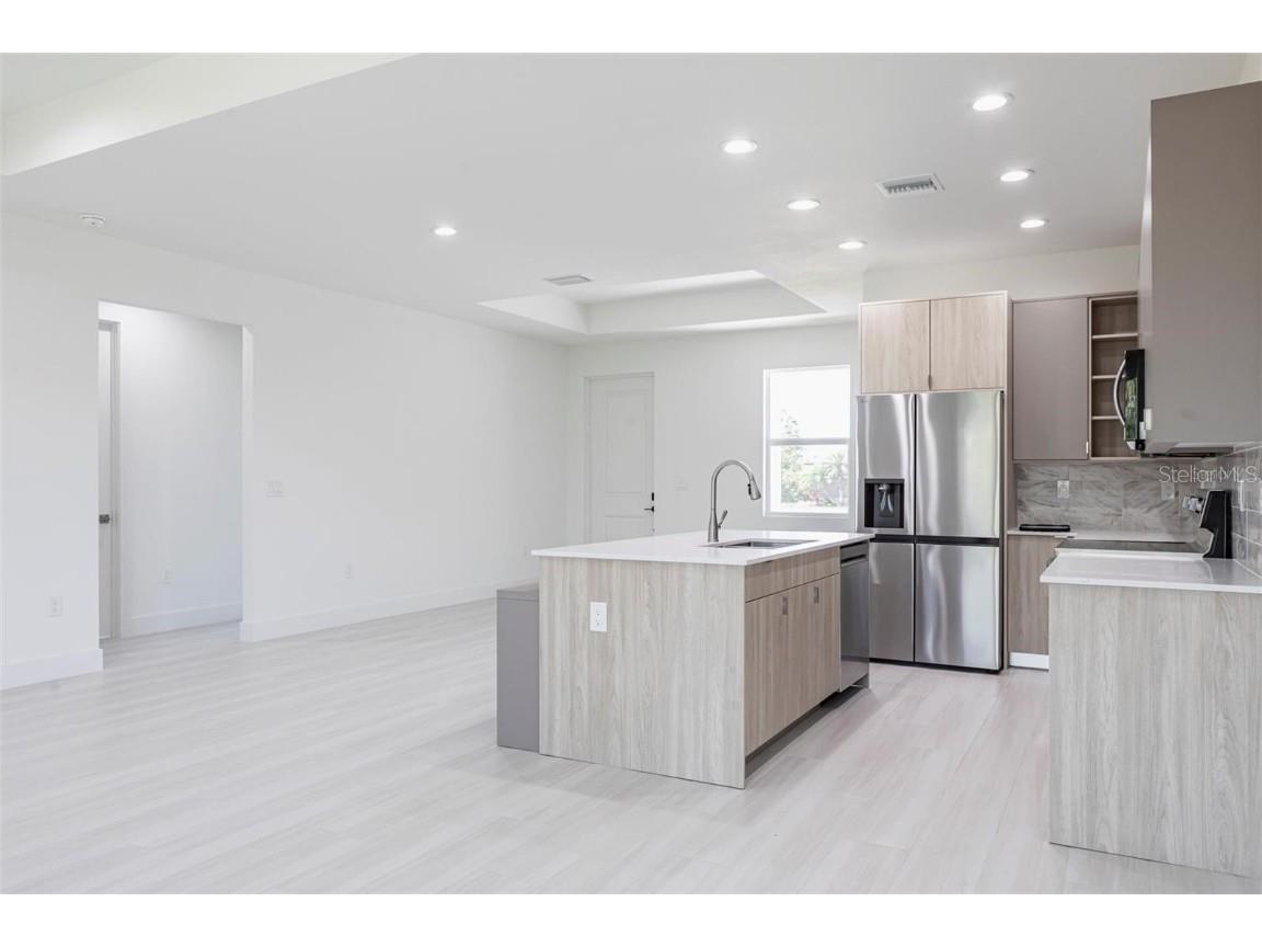 1816 Braddock Avenue North Port FL 34288 A4673249 image4