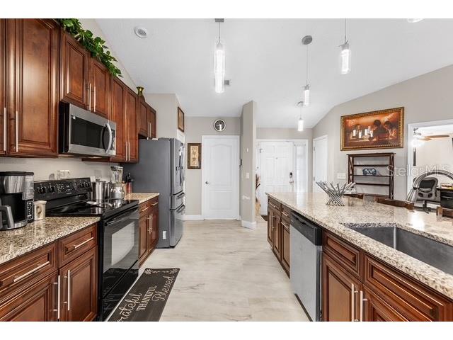 1816 Manitoba Court Kissimmee FL 34759 L4963219 image6